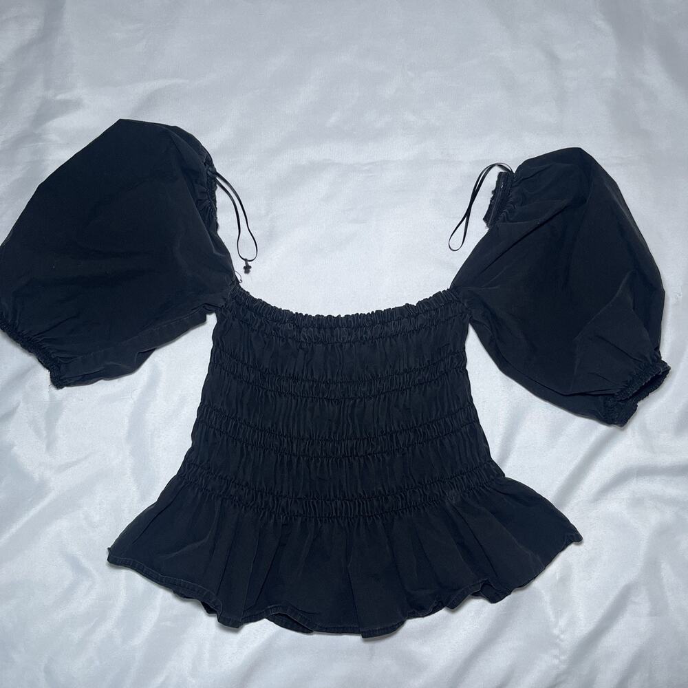 ASTR the Label: Women's Savina Smocked Puff Sleeve Top Black Size XS Bubble